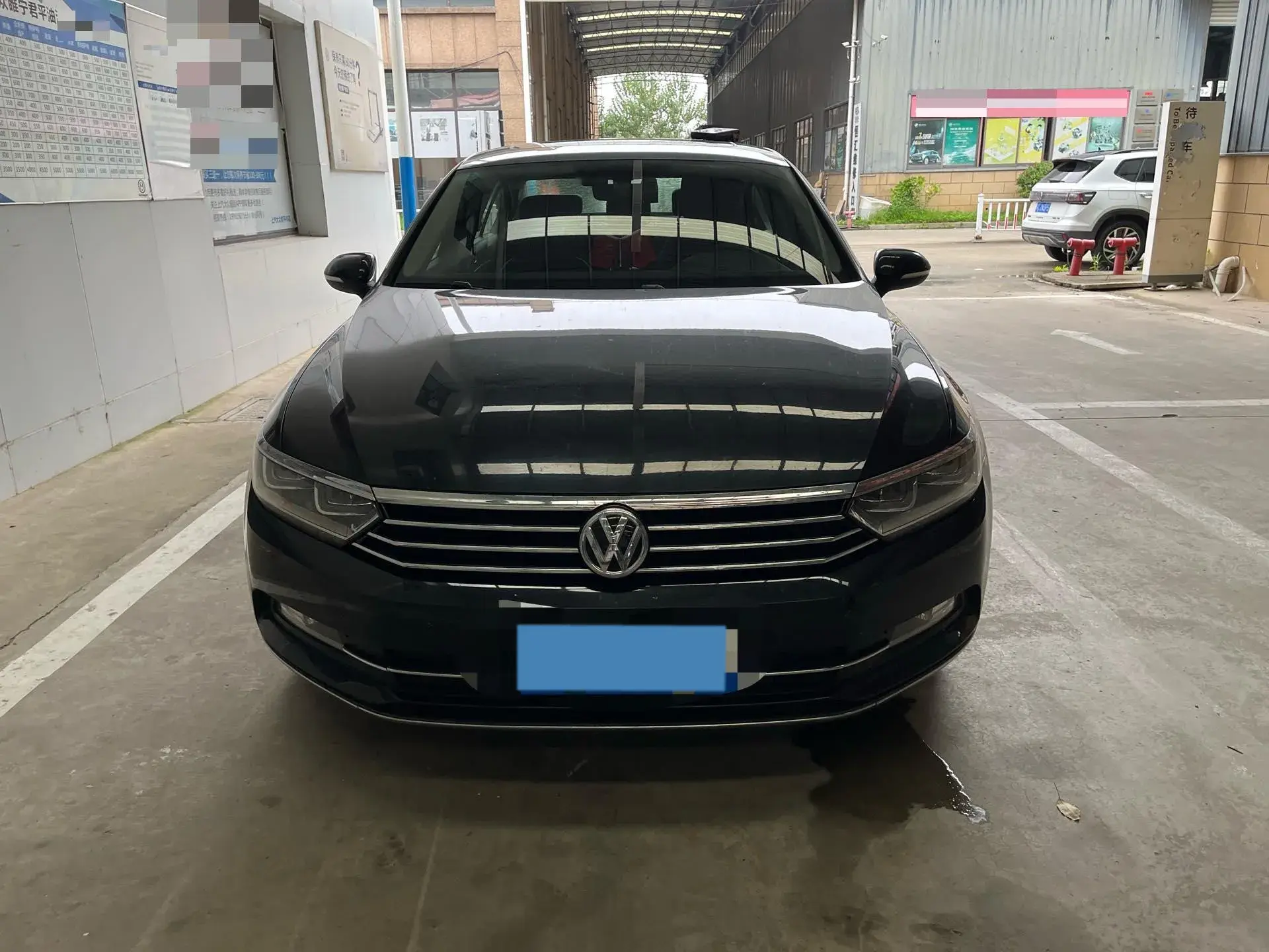 2018 VOLKSWAGEN MAGOTAN thumbnail 2