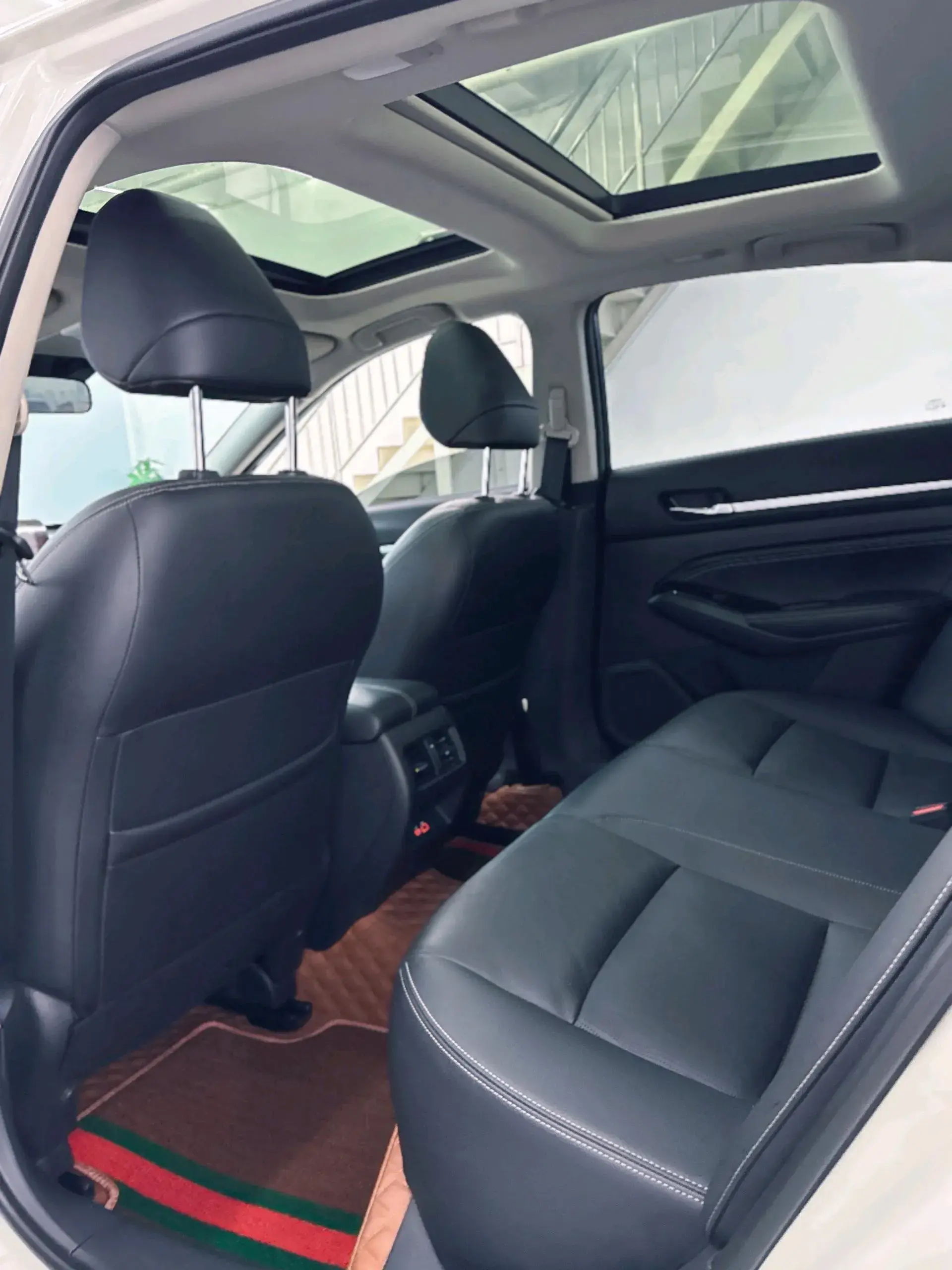 2021 NISSAN TEANA thumbnail 4