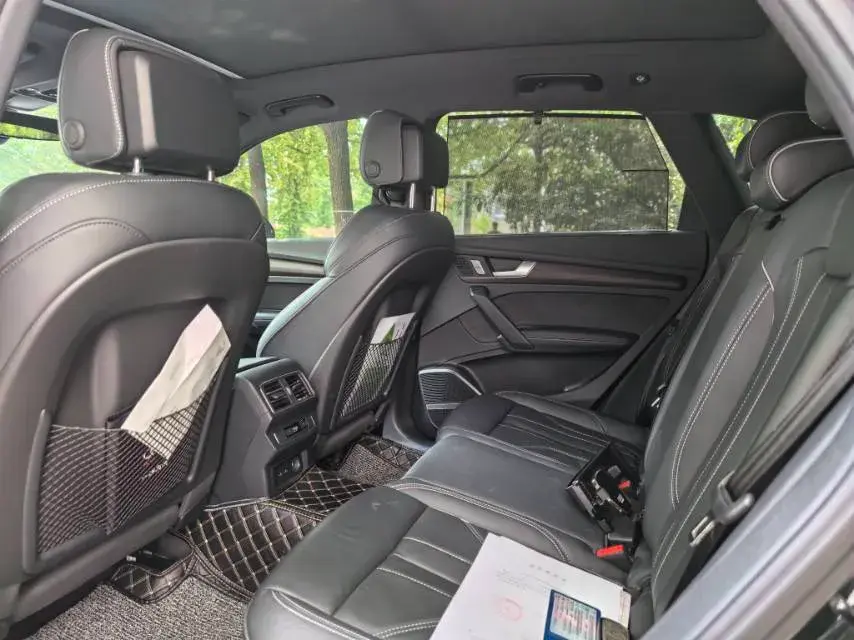 2024 AUDI Q5L thumbnail 3