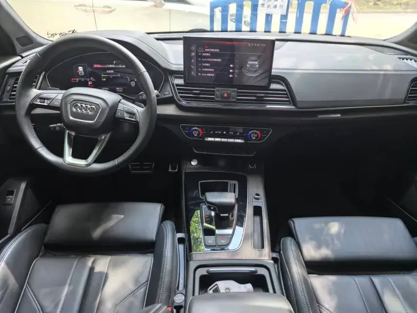 2024 AUDI Q5L thumbnail 4