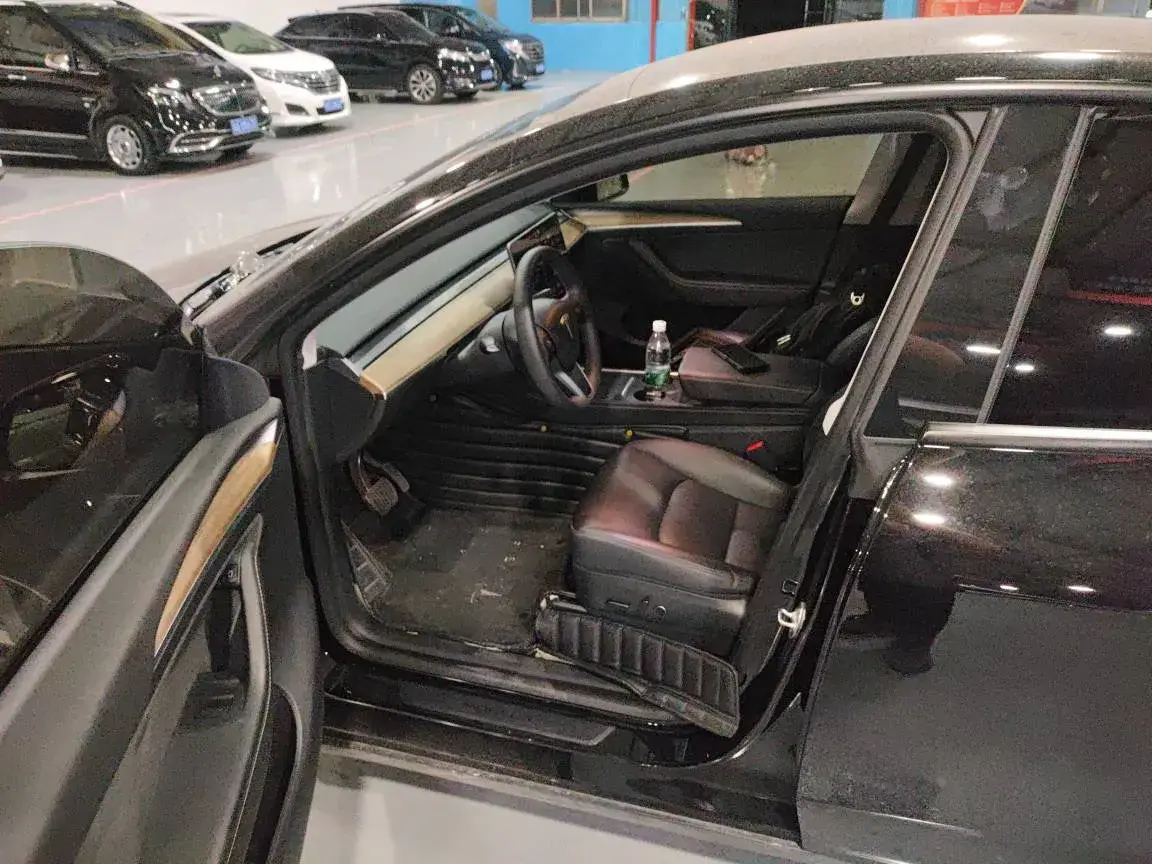 2021 TESLA MODEL thumbnail 4