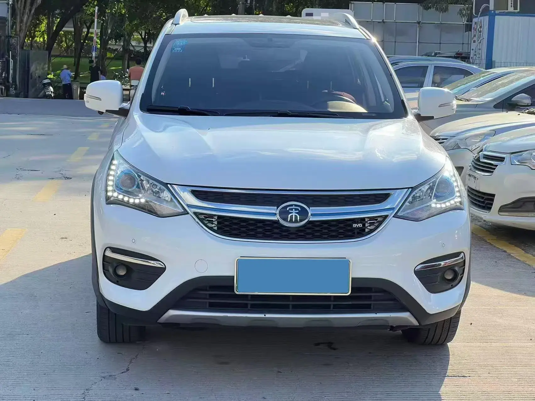 2017 BYD SONG thumbnail 2