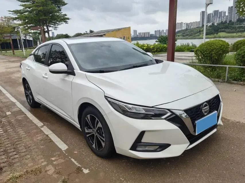 2022 NISSAN SYLPHY thumbnail 3