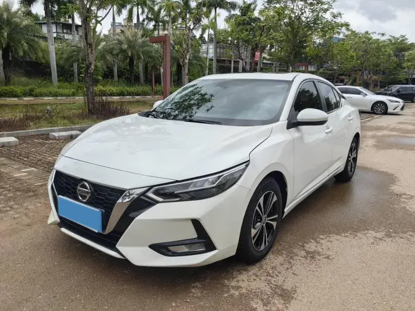 2022 NISSAN SYLPHY view 1