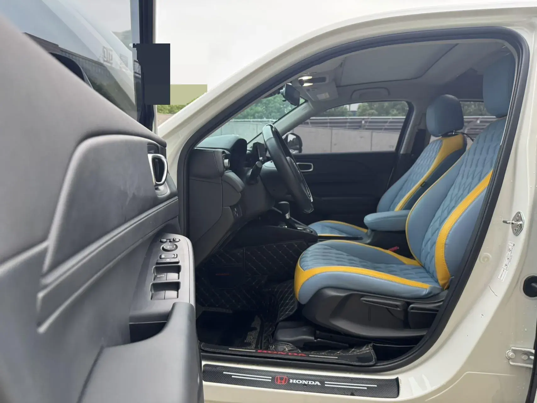 2023 HONDA VEZEL thumbnail 3