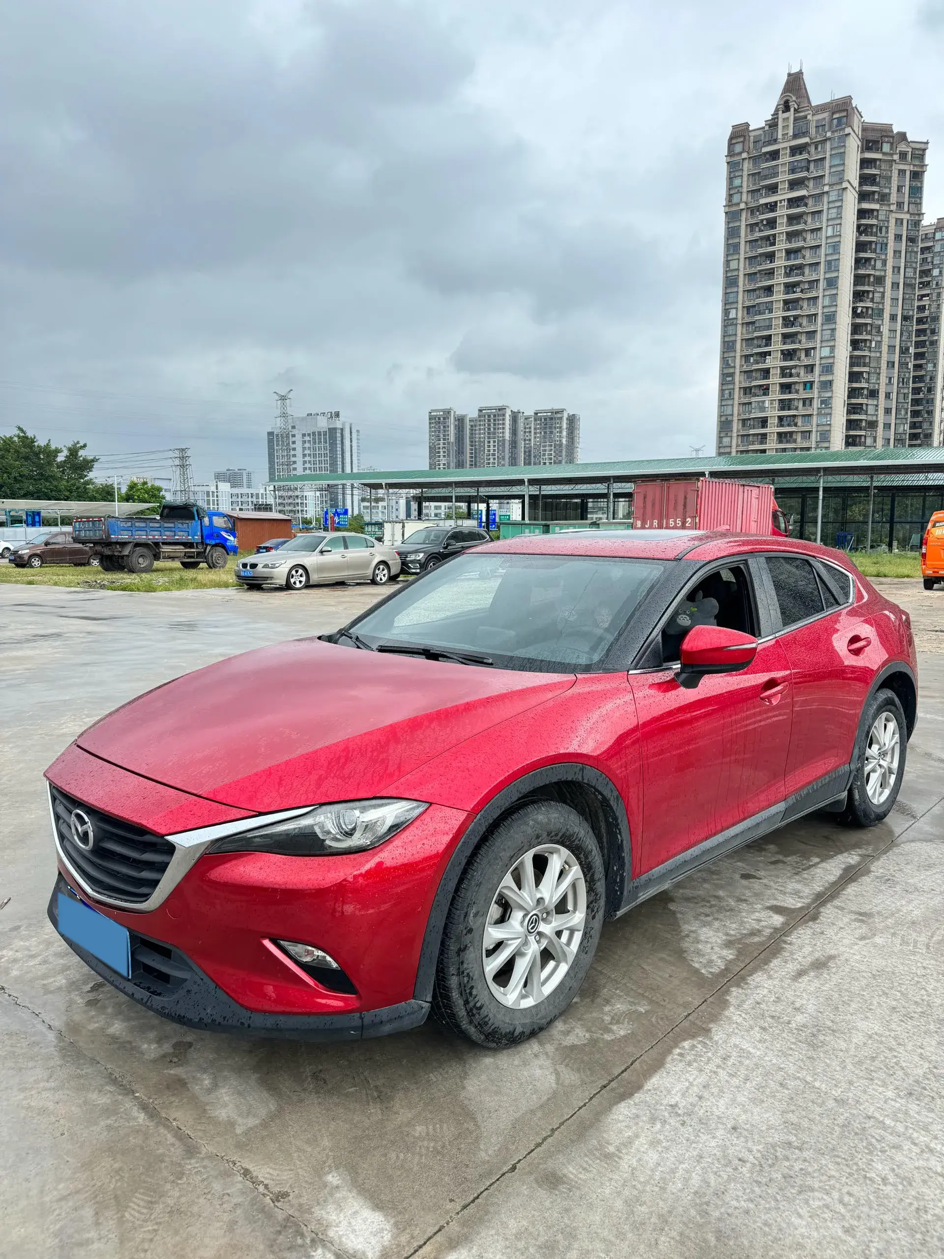 2018 MAZDA CX-4 view 1