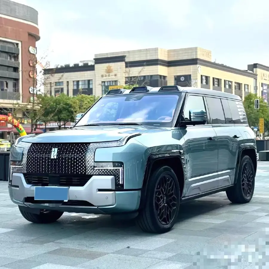 2023 YangWang U8 2.0T 272HP L4 REEV 49.05KWH