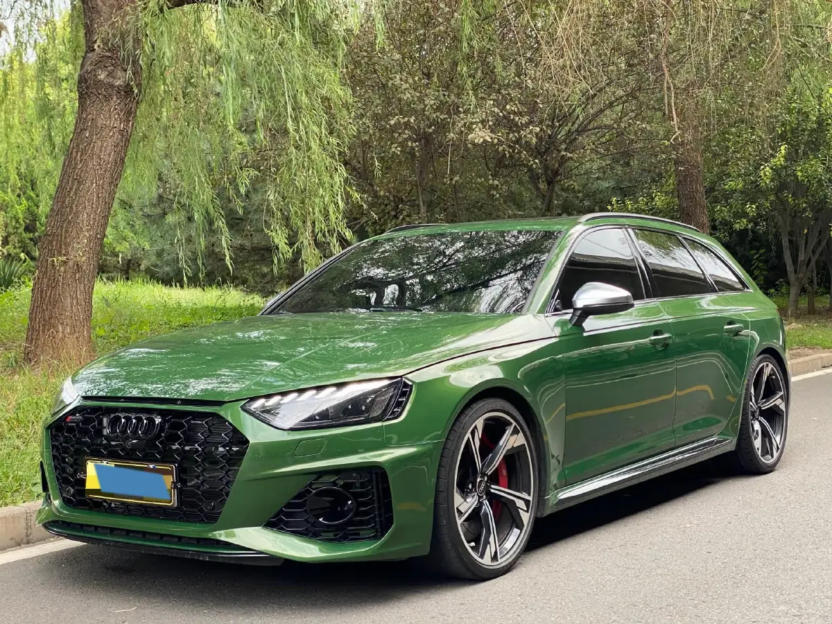 2021 Audi RS 4 2.9T 450HP V6 8AT