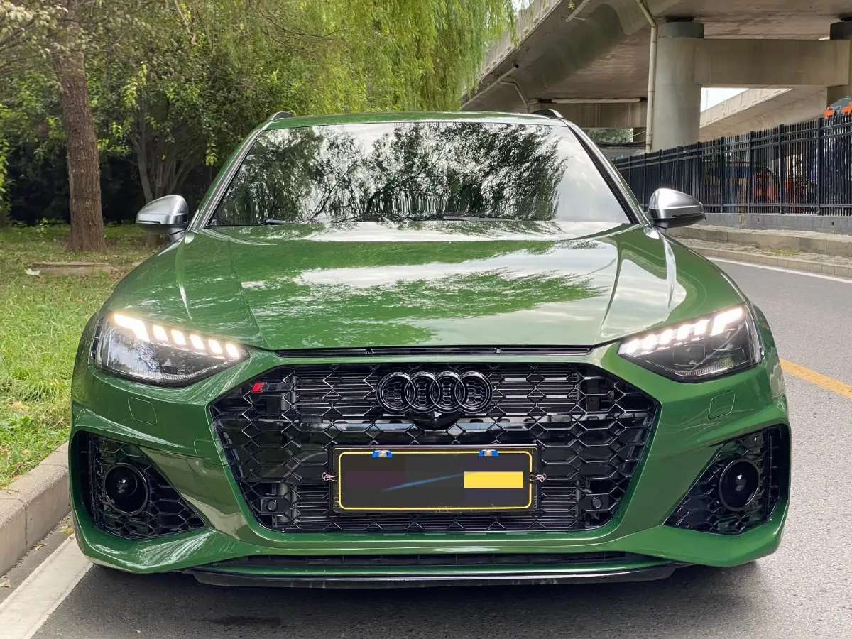 2021 Audi RS 4 2.9T 450HP V6 8AT,autocango,china used car exporter,china ev exporter,chinese used car exporter,chinese used ev exporter