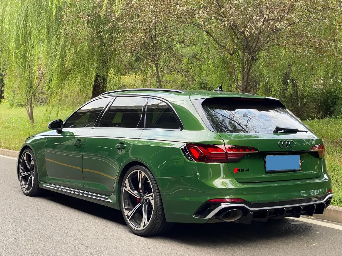 2021 Audi RS 4 2.9T 450HP V6 8AT,autocango,china used car exporter,china ev exporter,chinese used car exporter,chinese used ev exporter