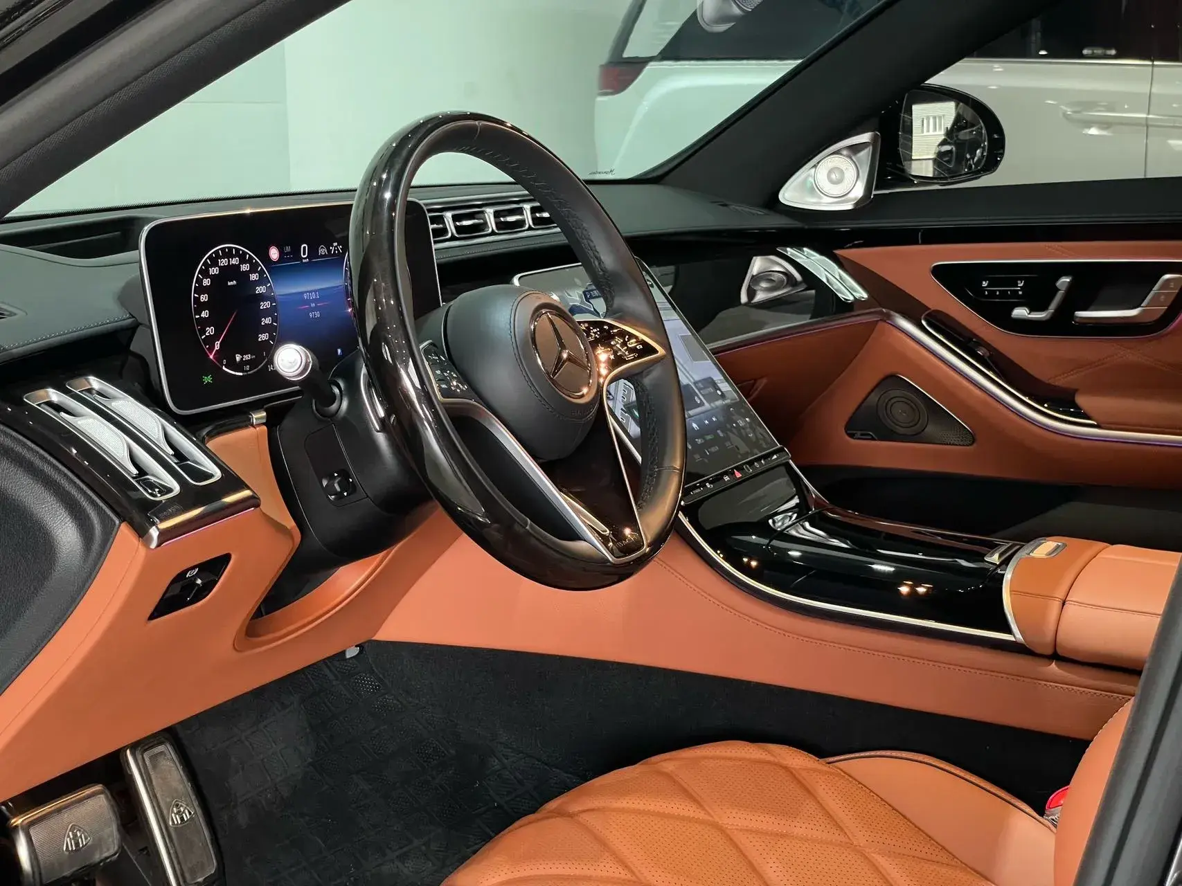 2023 MERCEDES-BENZ MAYBACH thumbnail 4