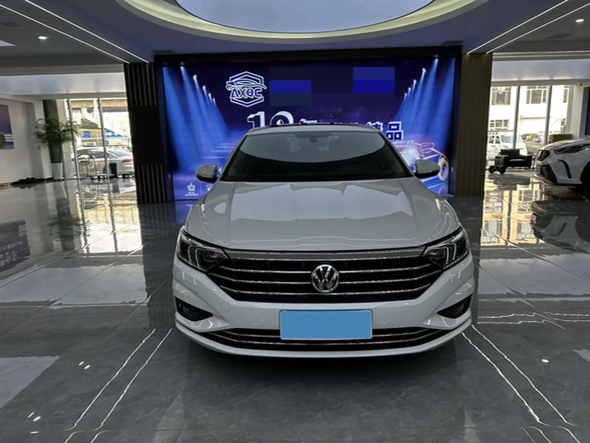 2020 VOLKSWAGEN SAGITAR thumbnail 2