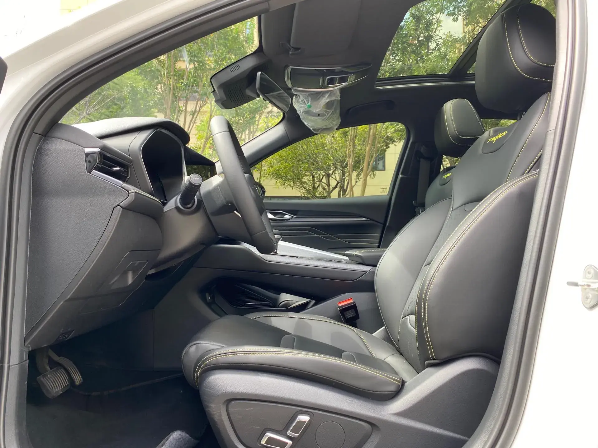 2023 GEELY PREFACE thumbnail 4