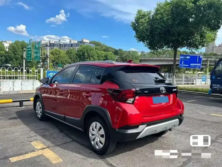 2022 TOYOTA YARIS thumbnail 2