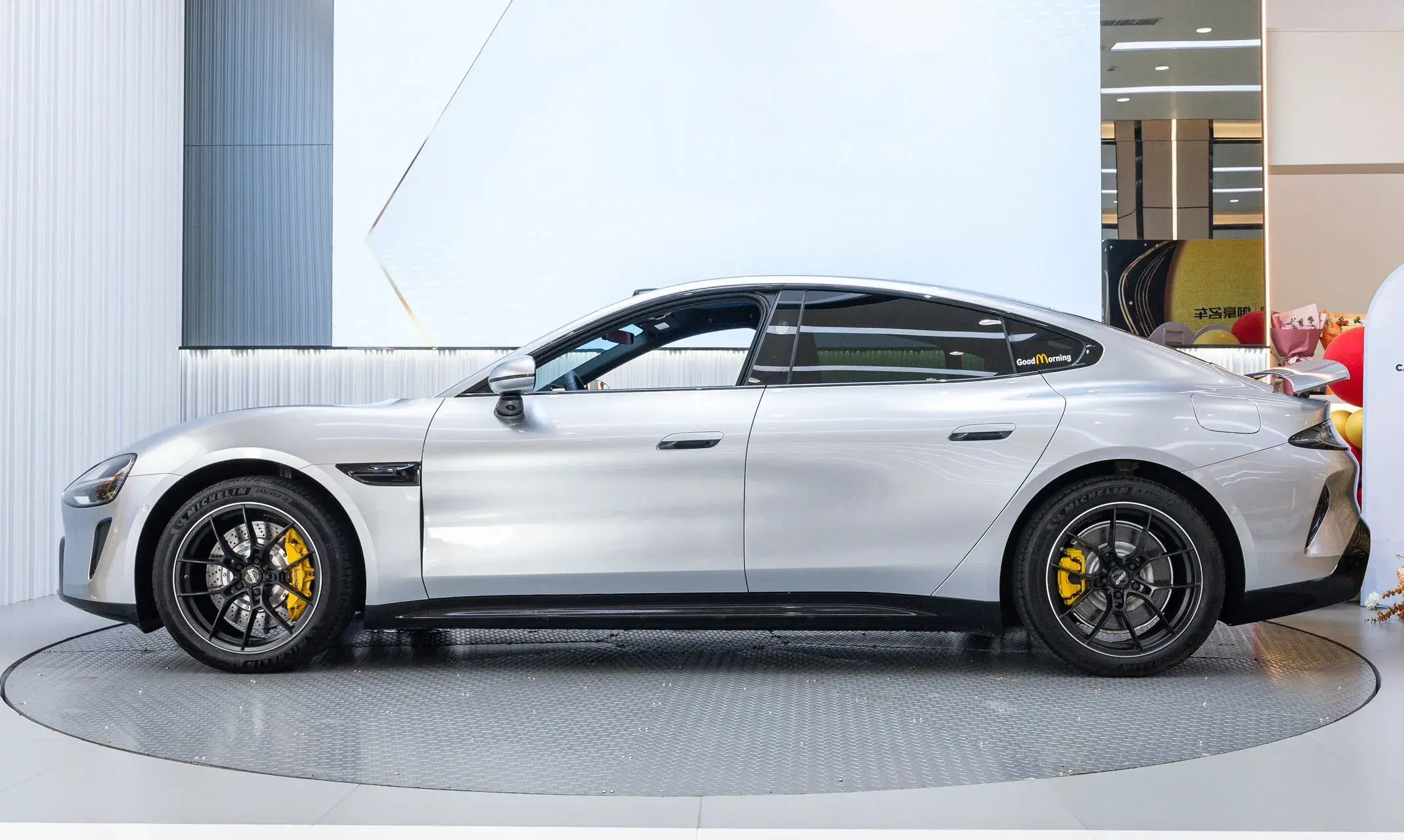 2024 MI SU7 thumbnail 4