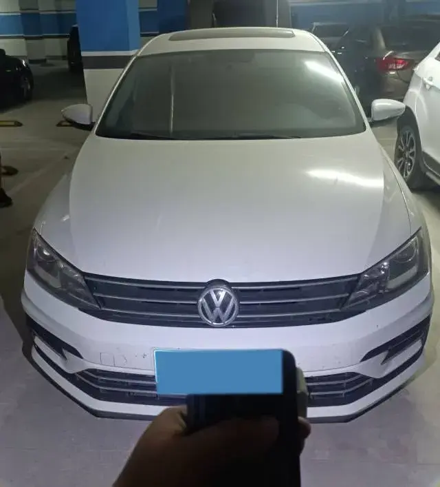 2018 VOLKSWAGEN SAGITAR thumbnail 2