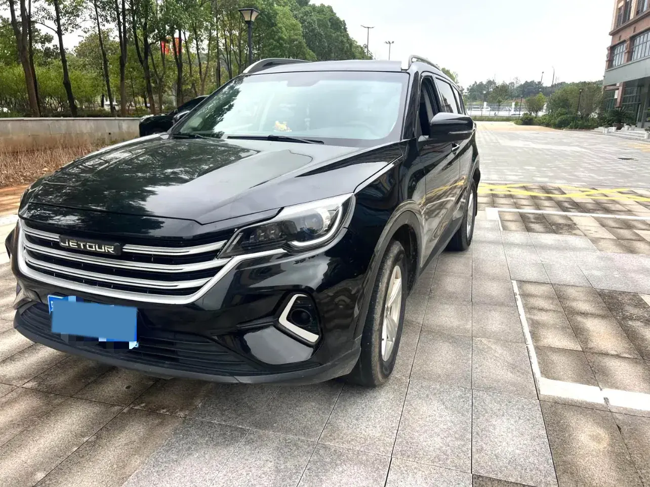 2022 JETOUR X70M view 1