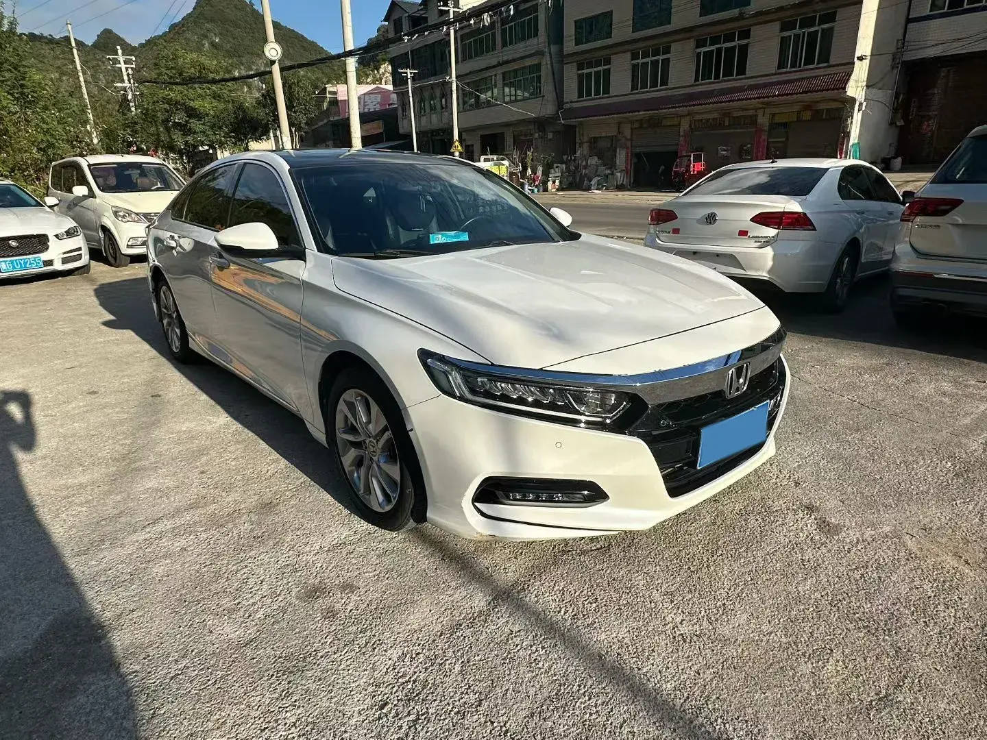2018 HONDA ACCORD thumbnail 2