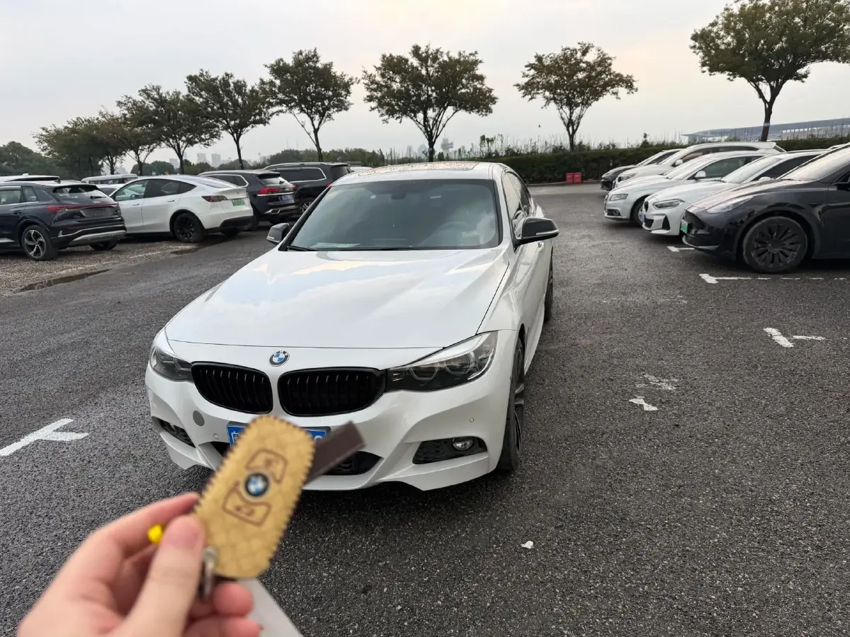 2020 BMW 3 Series GT 2.0T 252HP L4 8AT