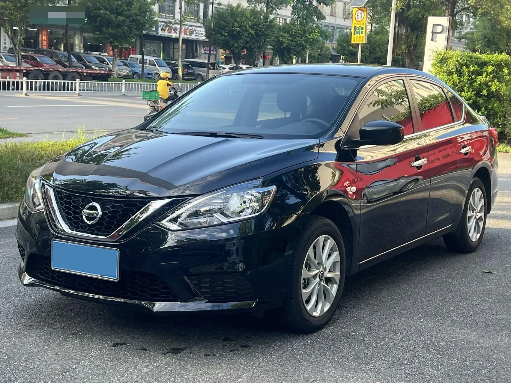 2024 NISSAN SYLPHY view 1