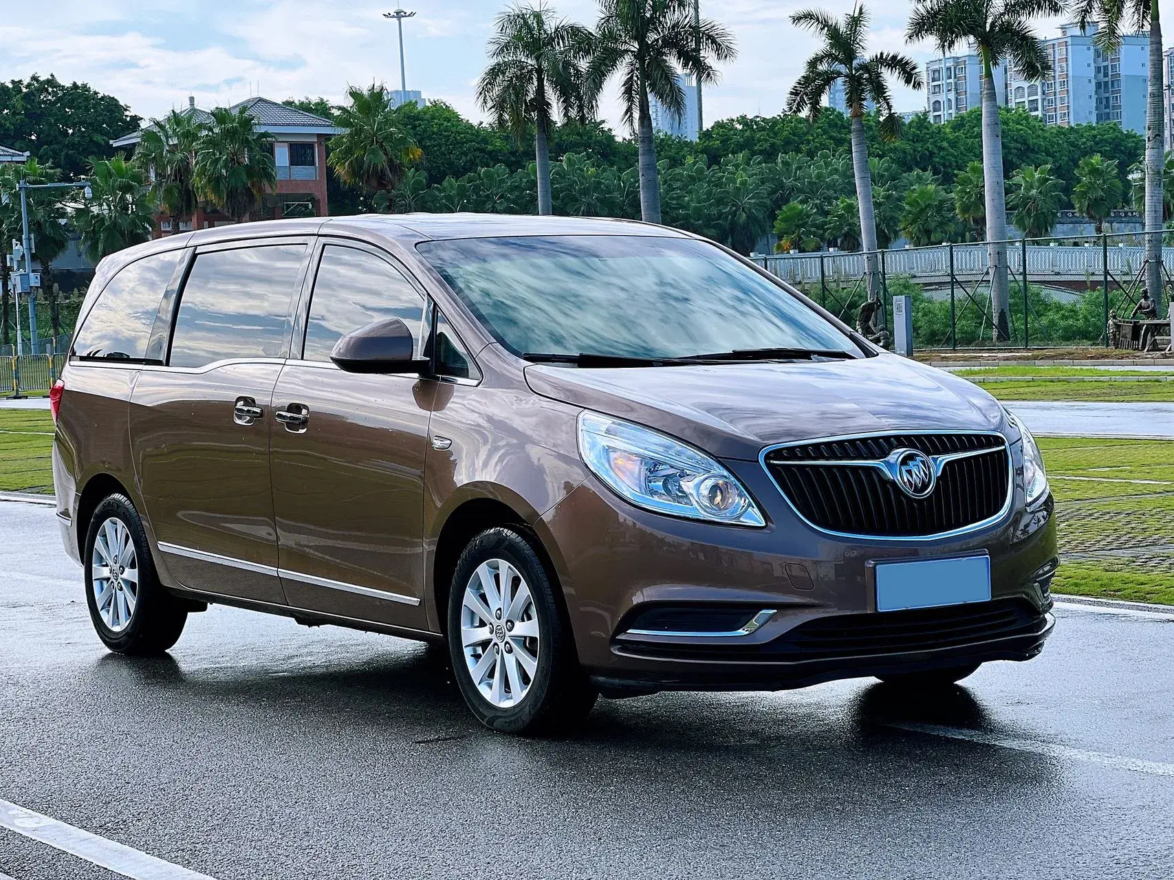 2018 BUICK GL8 thumbnail 3