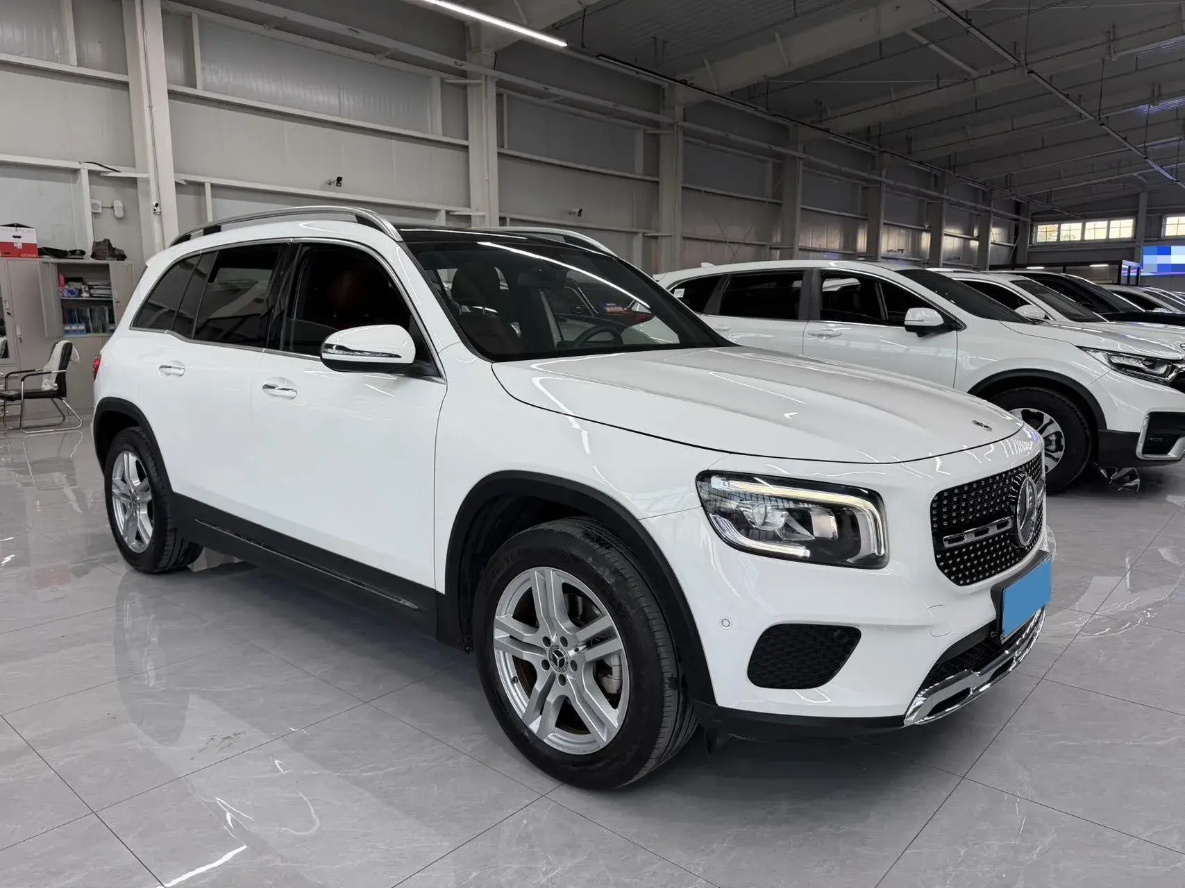 2022 MERCEDES-BENZ GLB thumbnail 3