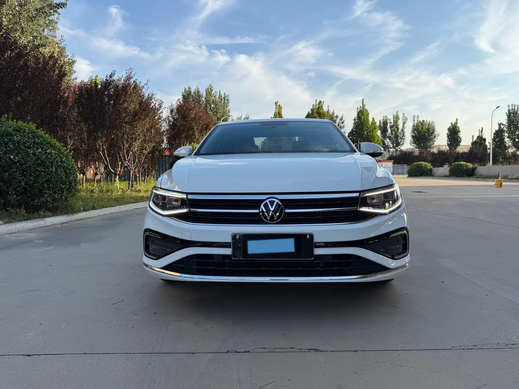 2023 VOLKSWAGEN BORA thumbnail 2