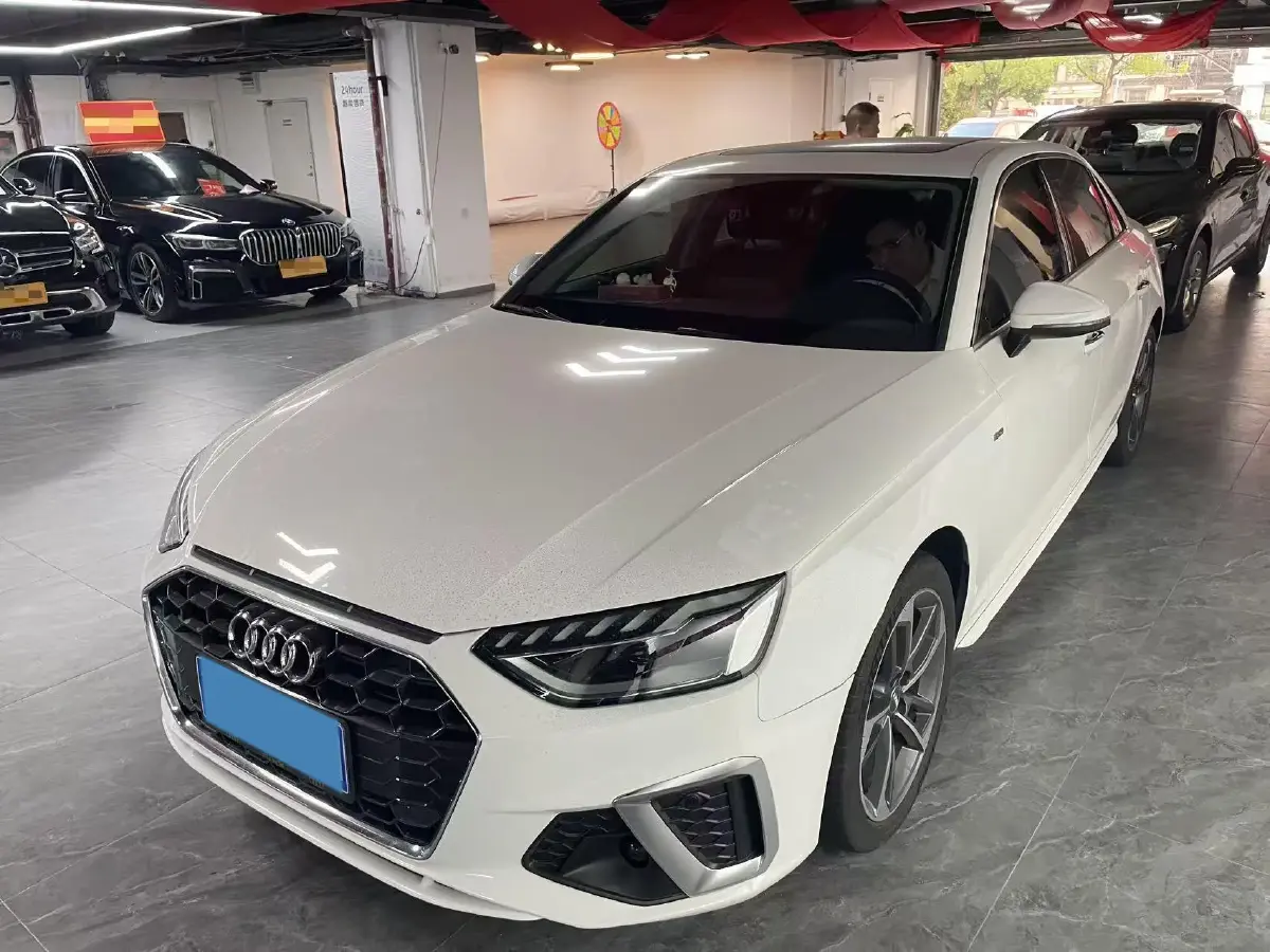 2020 Audi A4L 2.0T 150HP L4 7DCT