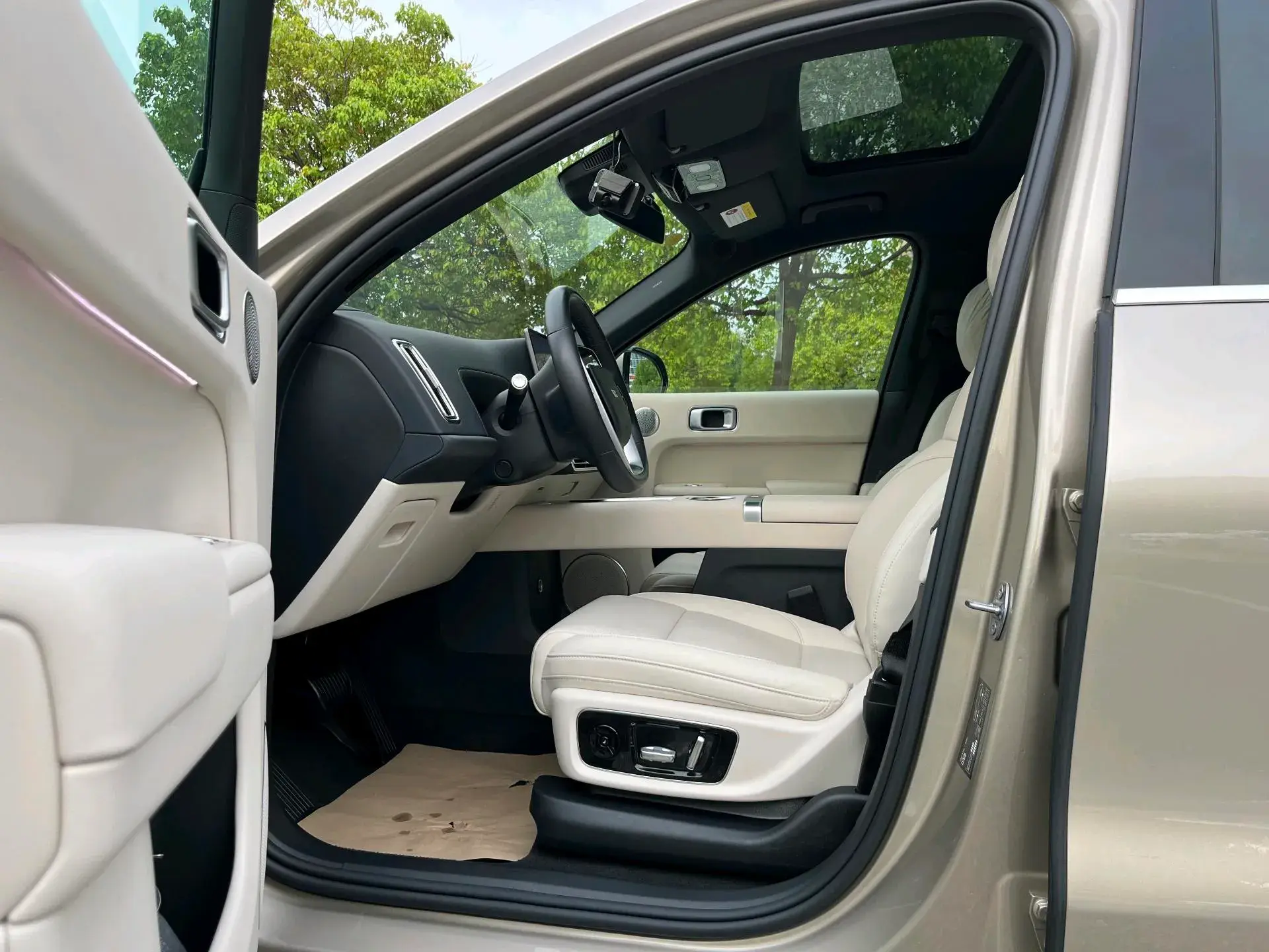 2024 LI L8 thumbnail 4