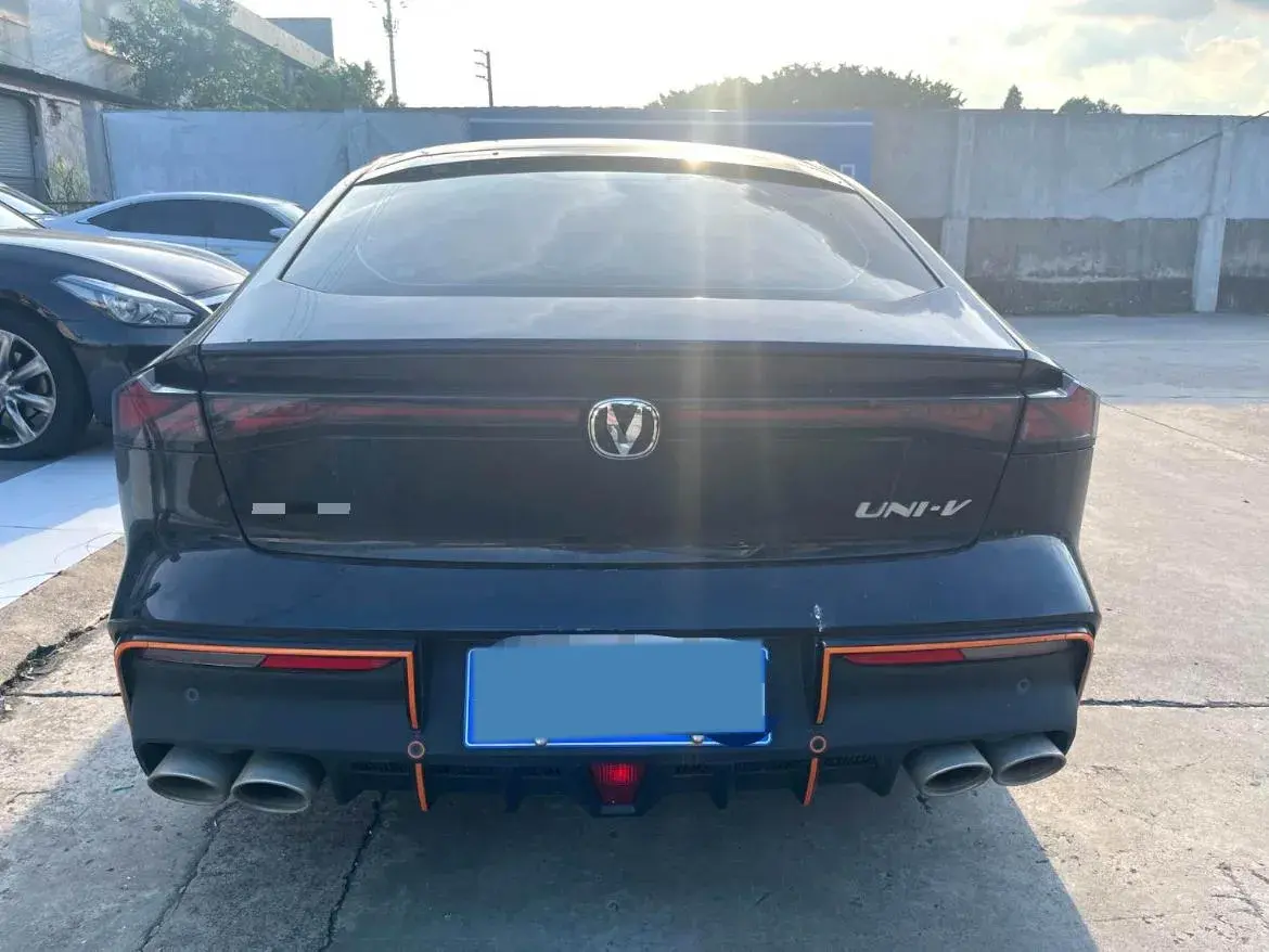 2023 CHANGAN UNI-V thumbnail 4