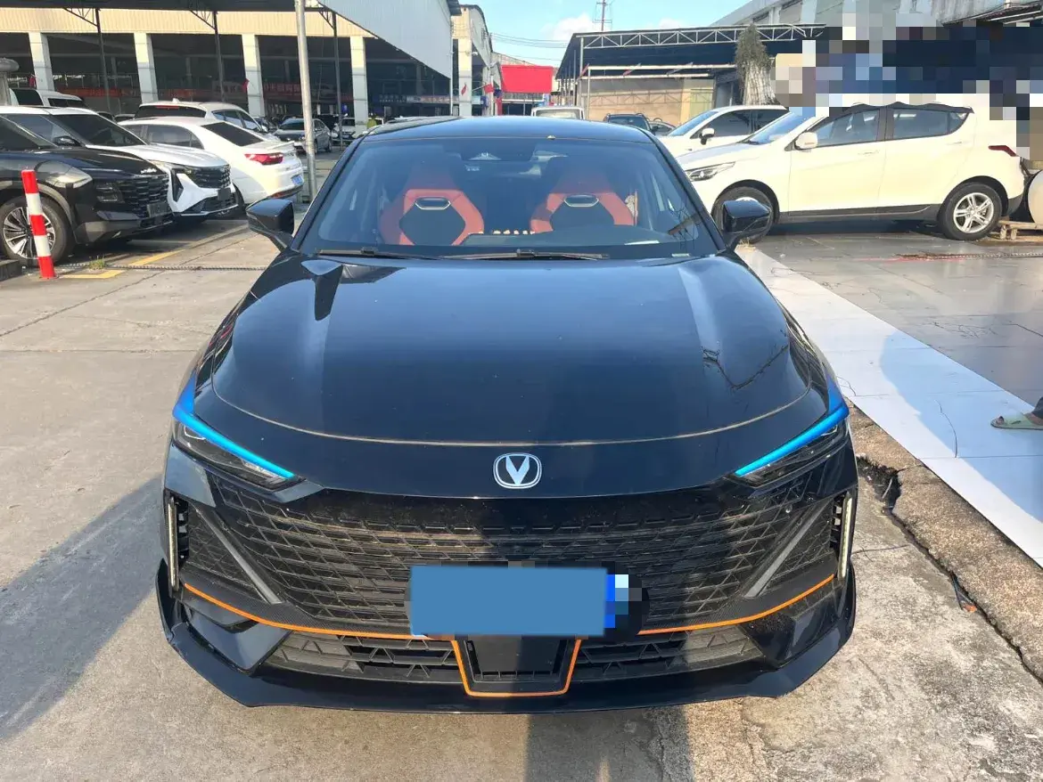 2023 CHANGAN UNI-V thumbnail 2