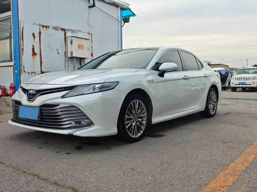 2019 TOYOTA CAMRY view 1
