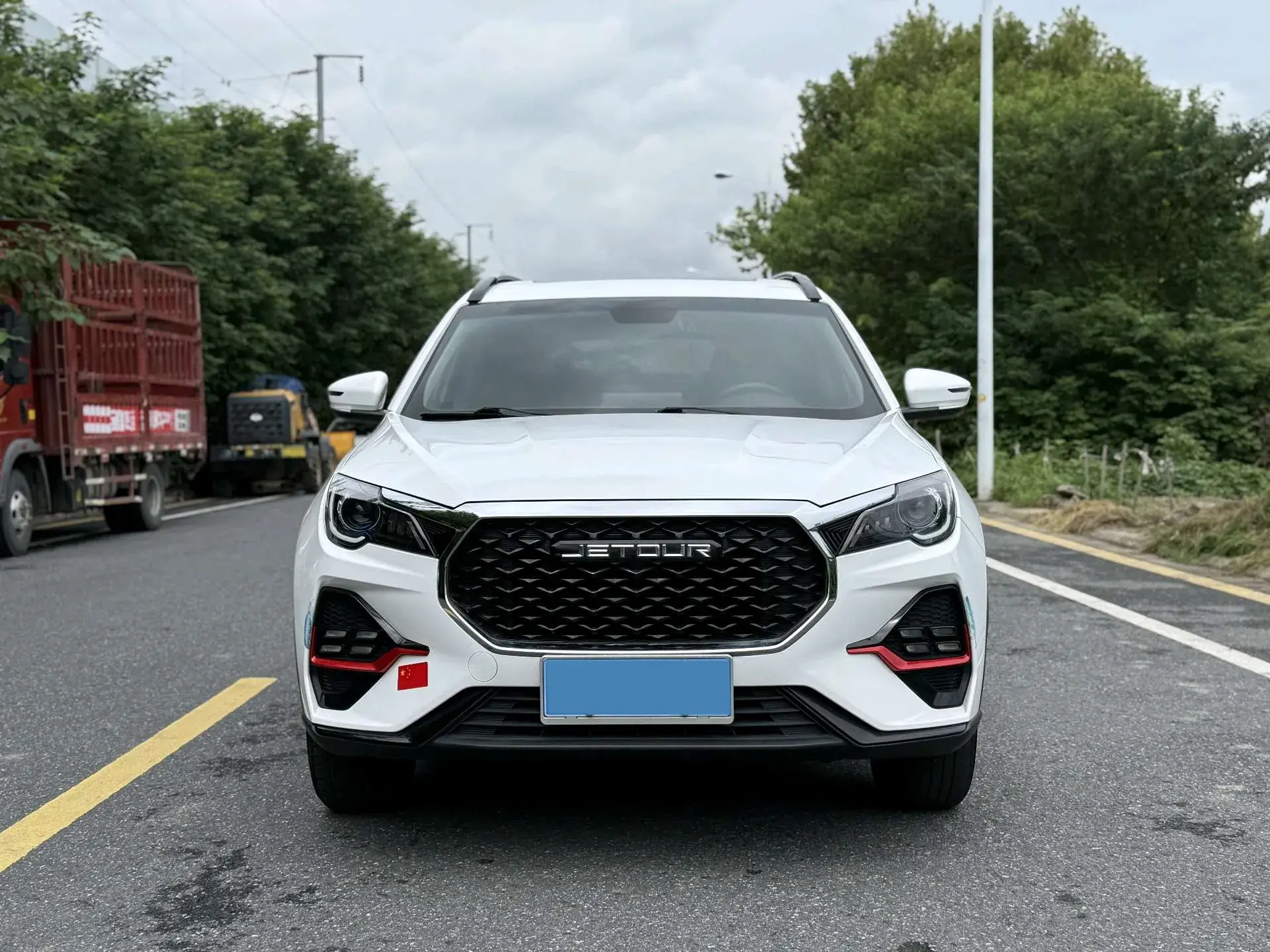 2023 JETOUR X70 thumbnail 2