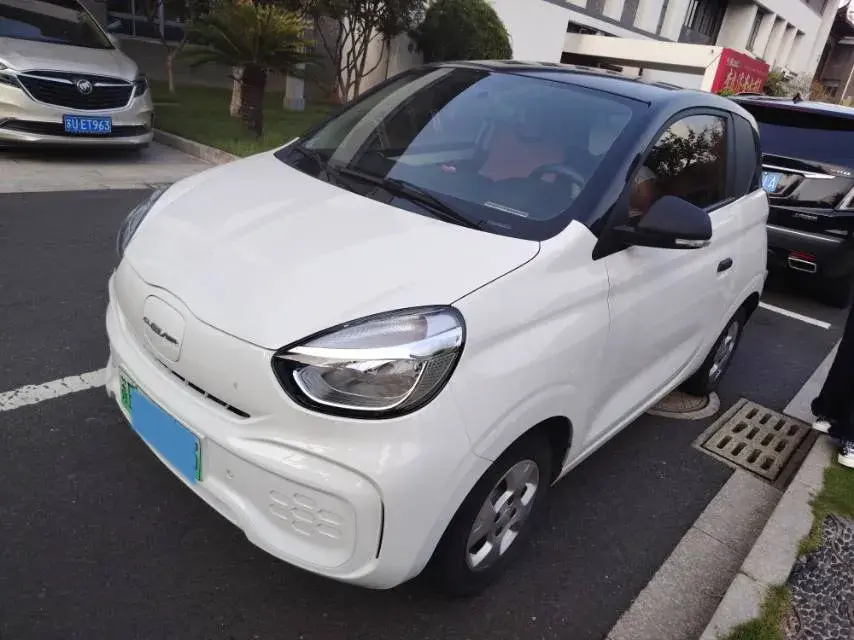 2021 ROEWE CLEVER view 1