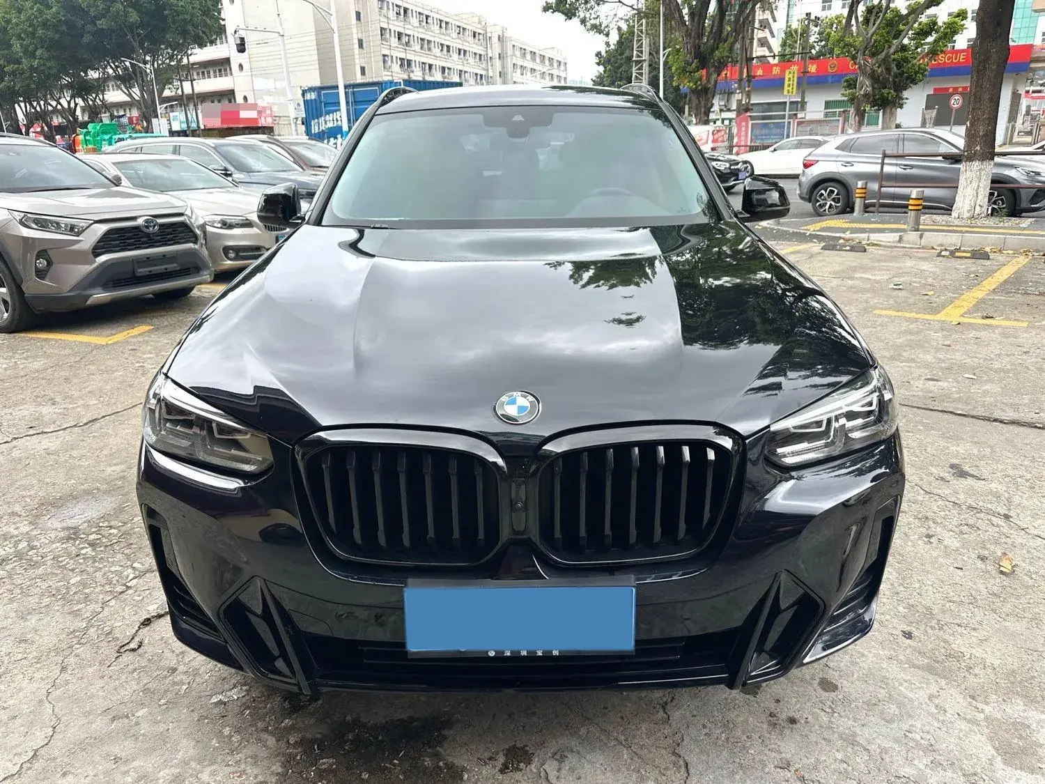 2023 BMW X3 view 1