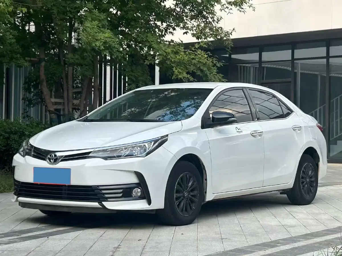 2018 Toyota Corolla 1.2T 116HP L4 CVT