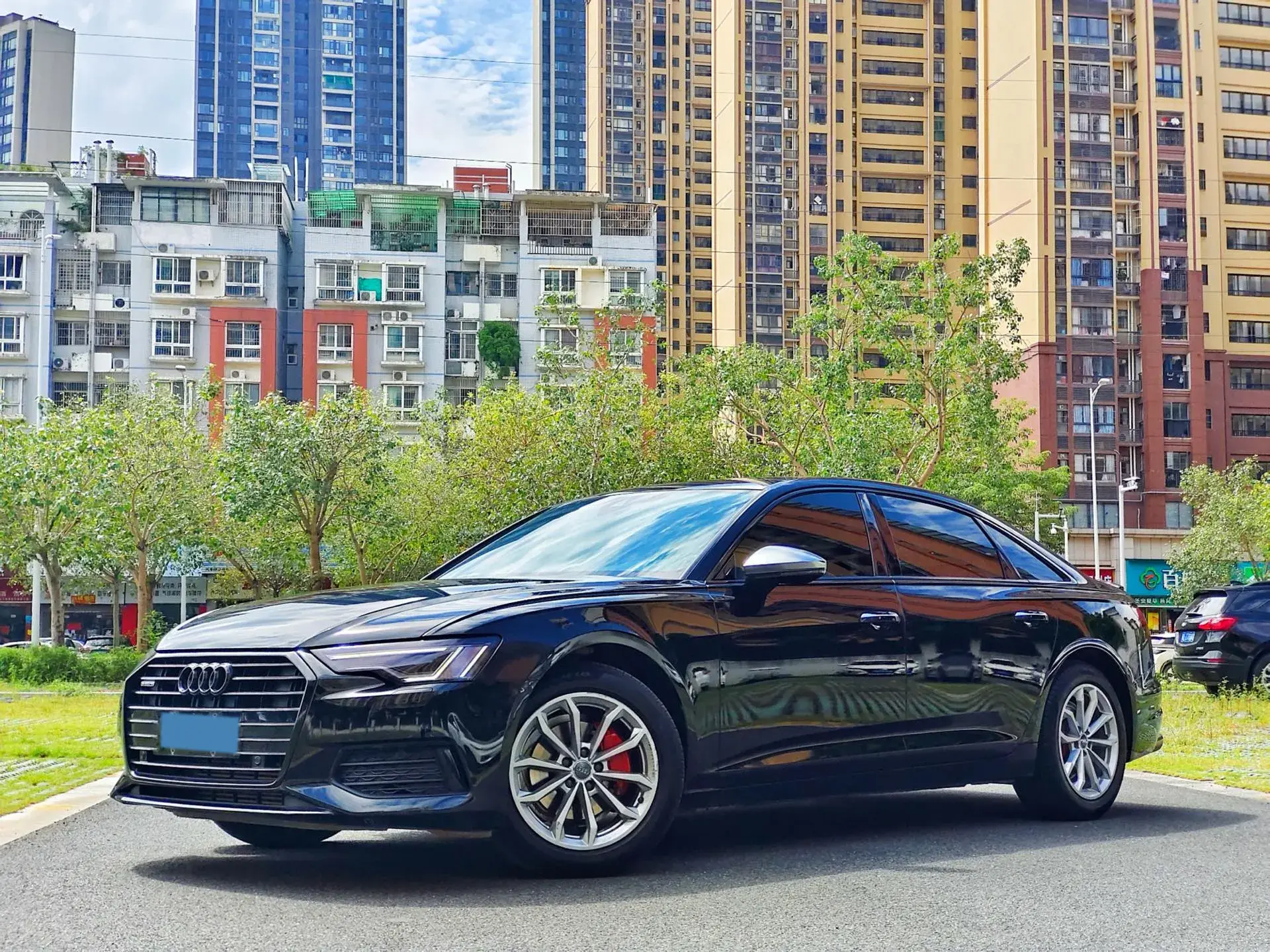 2019 AUDI A6L view 1