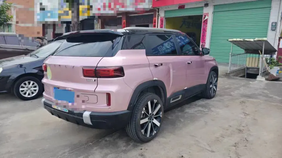 2023 GEELY ICON thumbnail 4