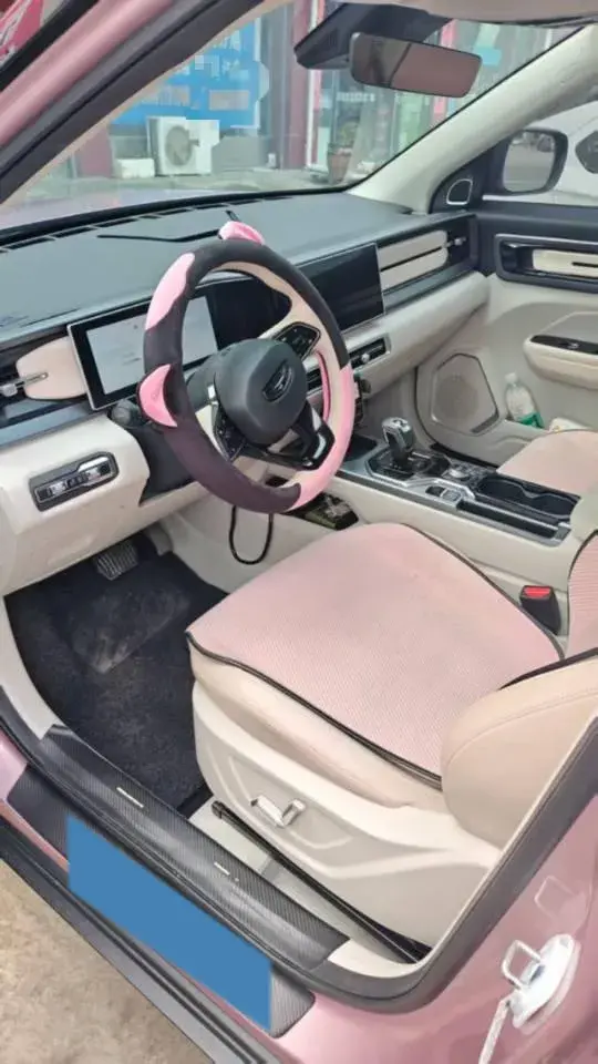 2023 GEELY ICON thumbnail 2