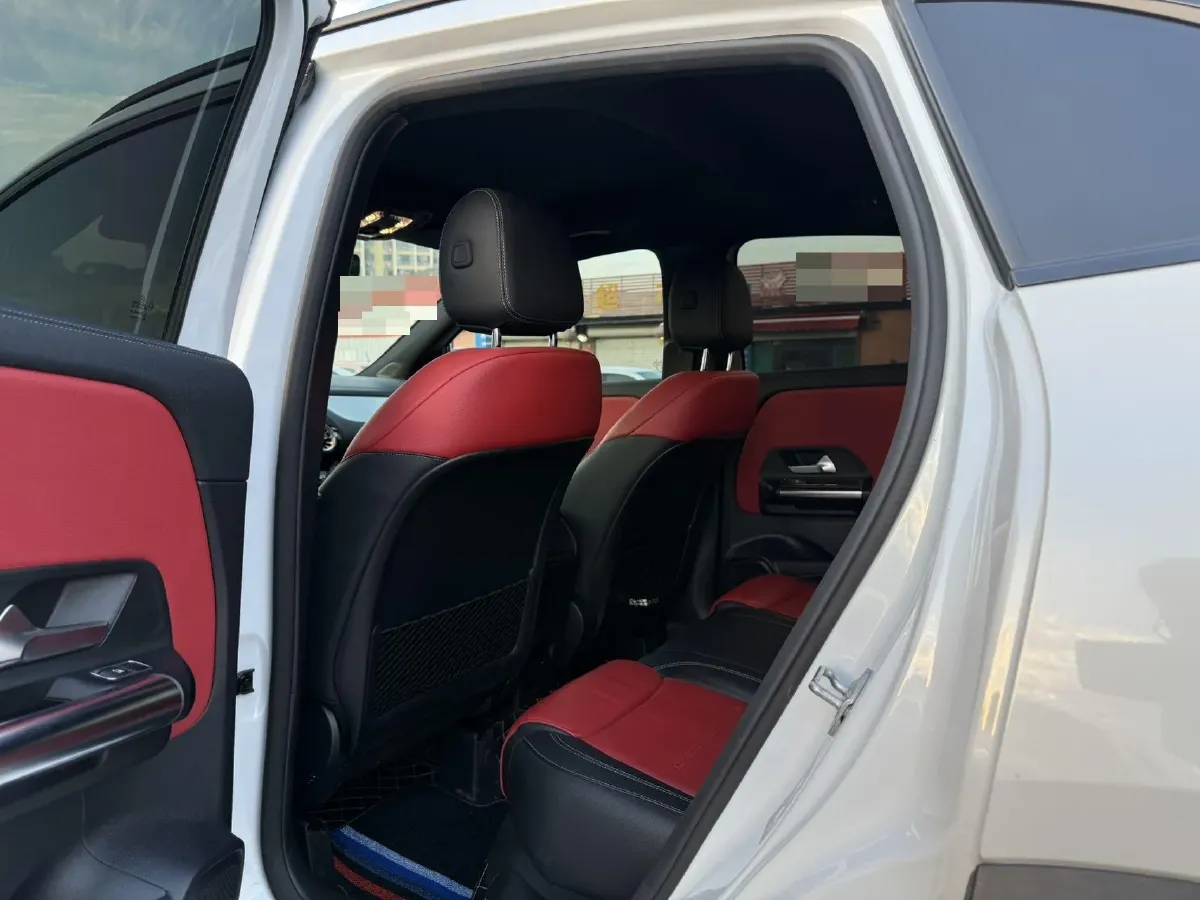 2021 Mercedes-Benz GLA AMG 2.0T 306HP L4 8DCT,autocango,china used car exporter,china ev exporter,chinese used car exporter,chinese used ev exporter