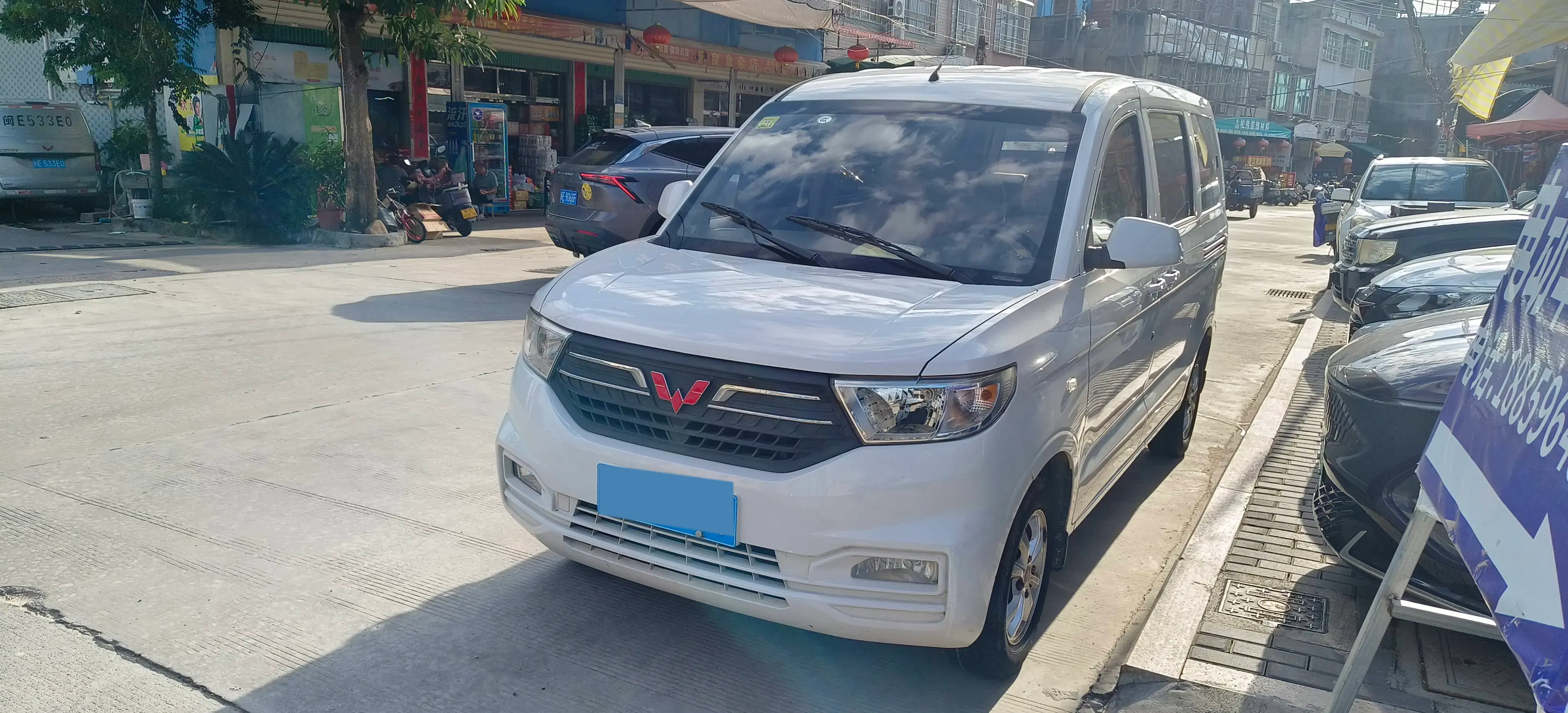 2019 WULING HONGGUANG view 1