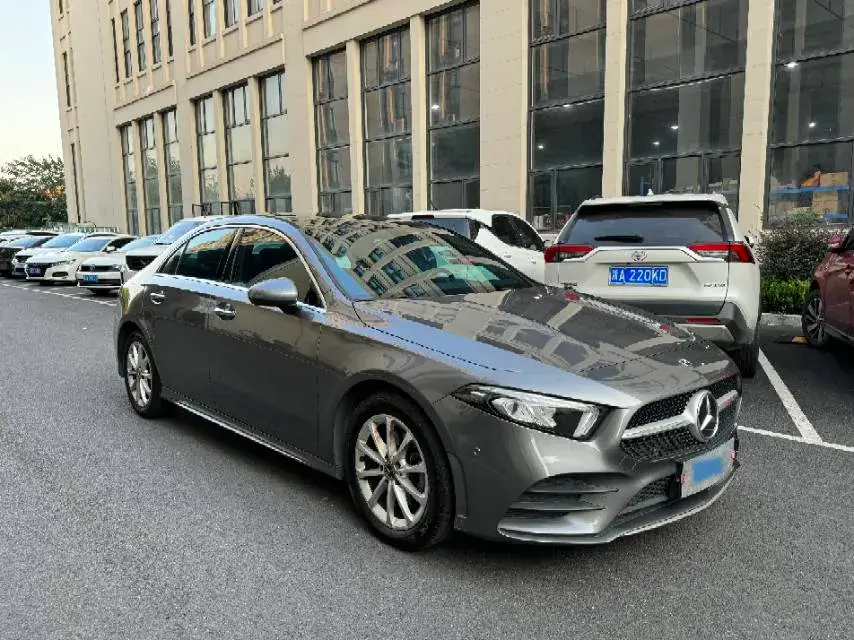 2021 MERCEDES-BENZ A thumbnail 3