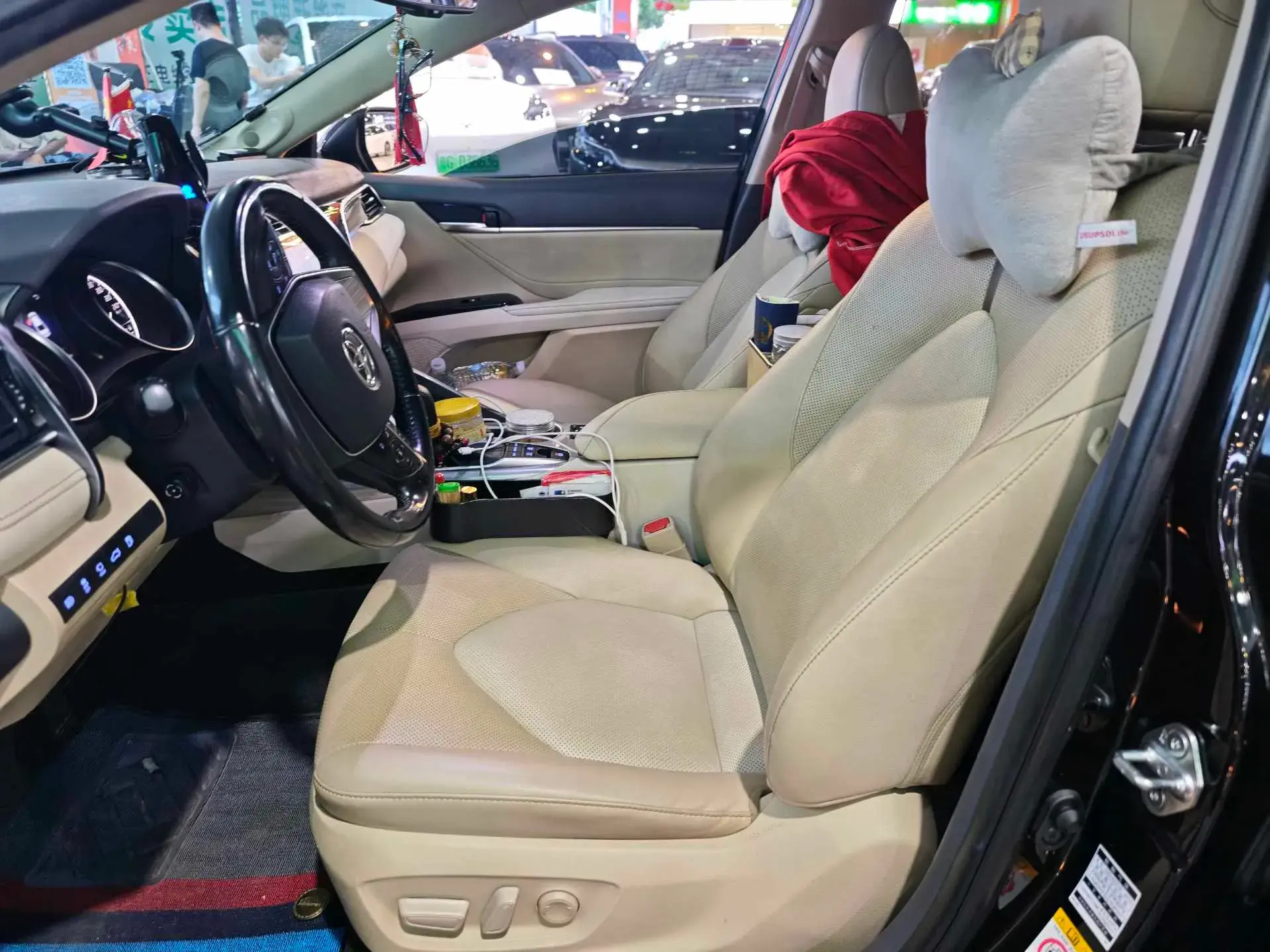 2018 TOYOTA CAMRY thumbnail 2