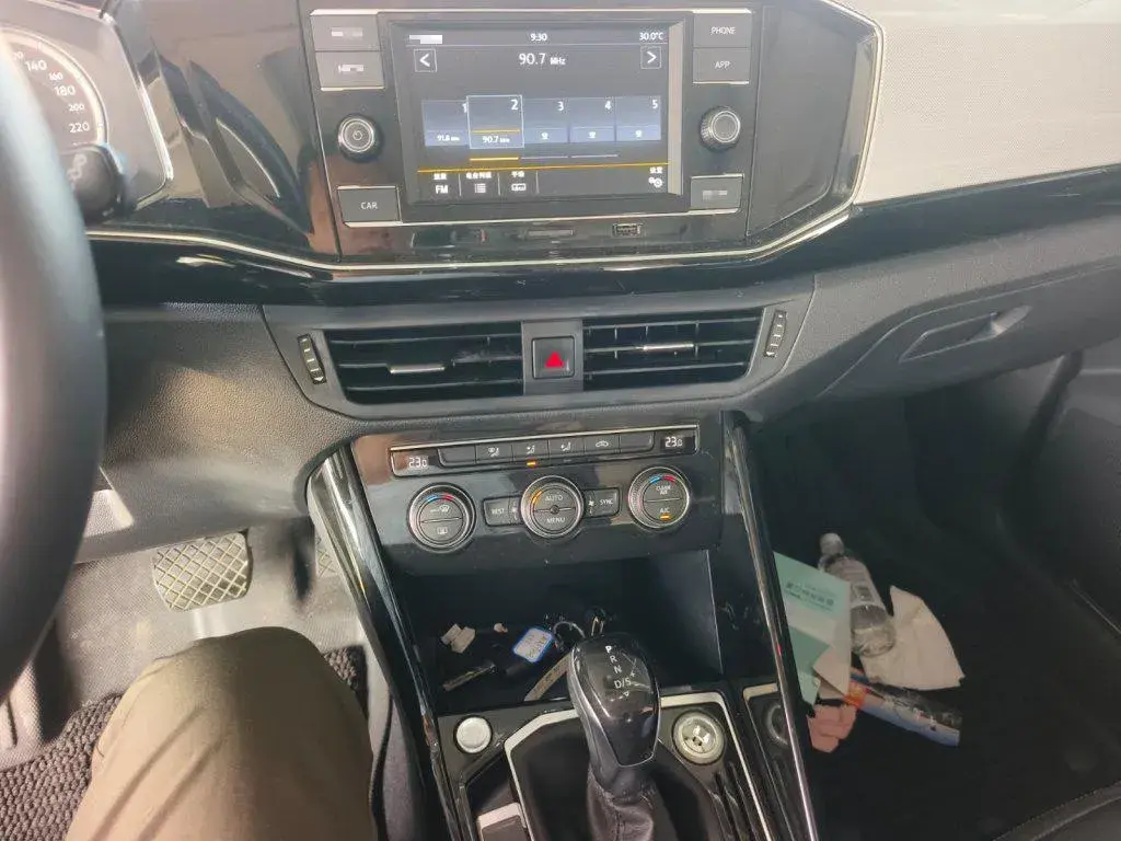 2019 VOLKSWAGEN TAYRON thumbnail 4