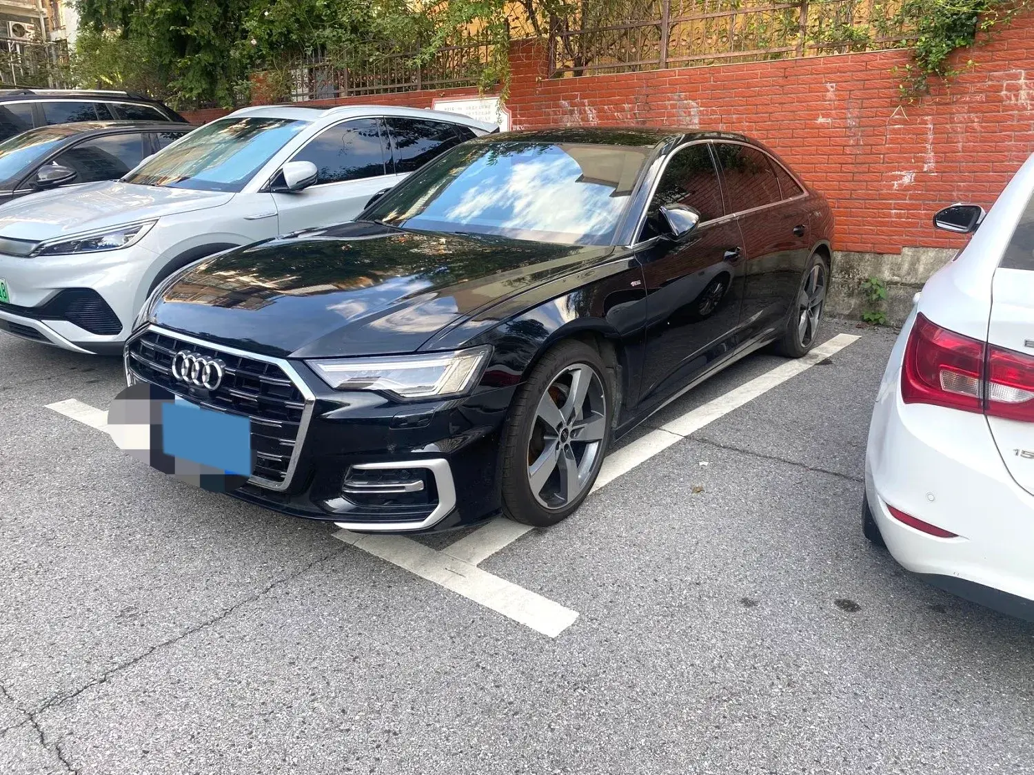 2023 AUDI A6L view 1