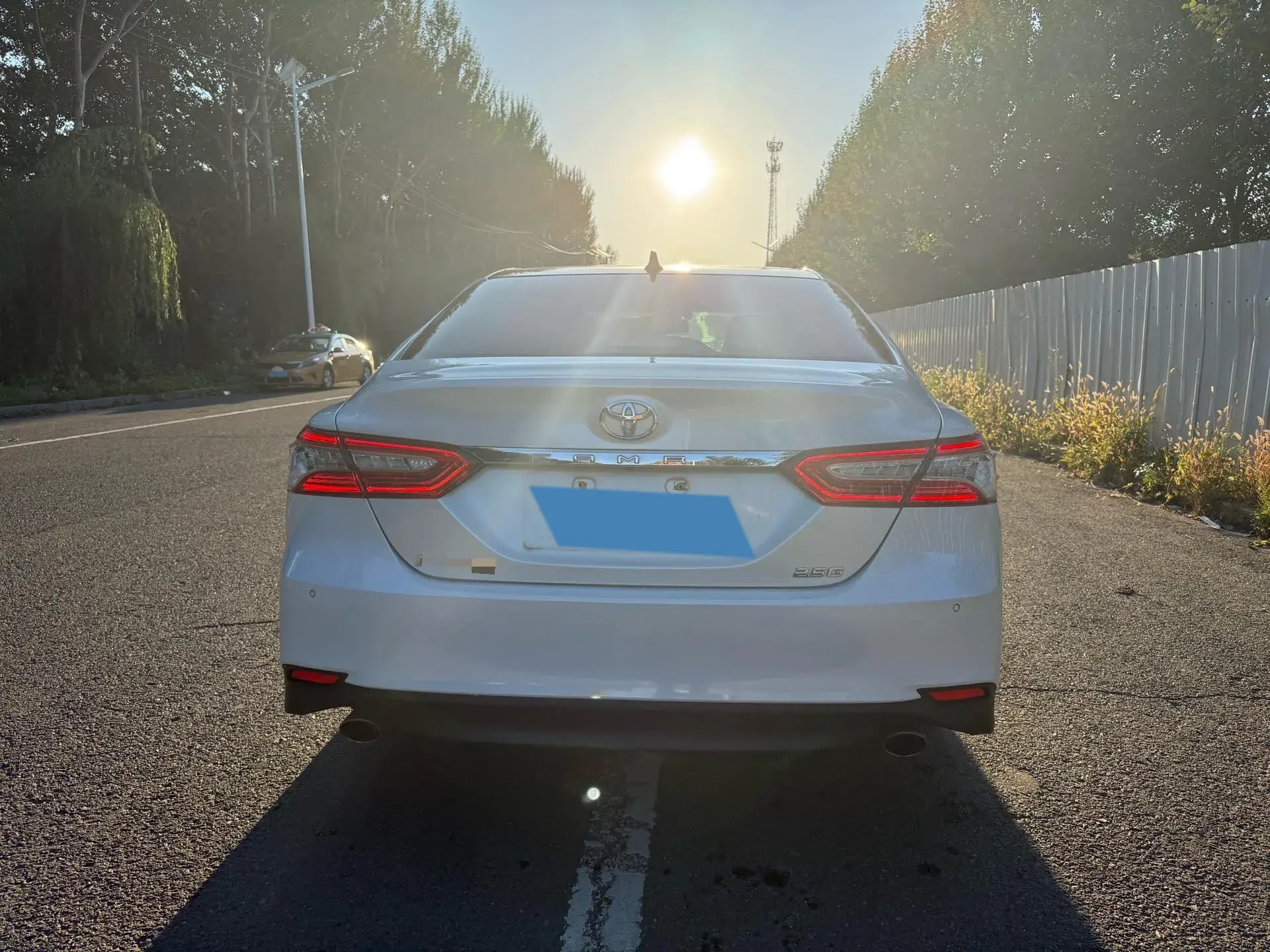 2021 TOYOTA CAMRY thumbnail 4