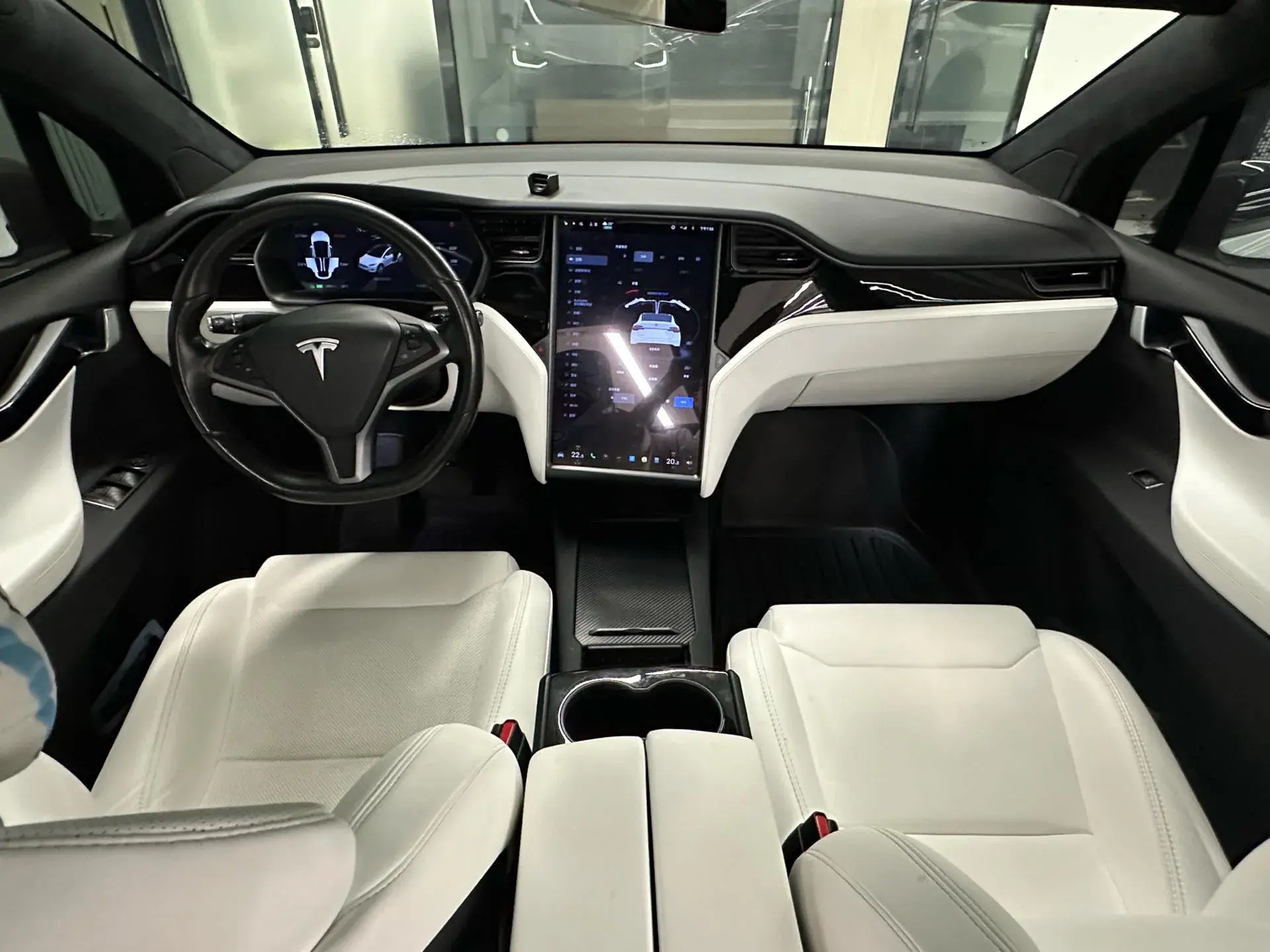 2019 TESLA MODEL thumbnail 3
