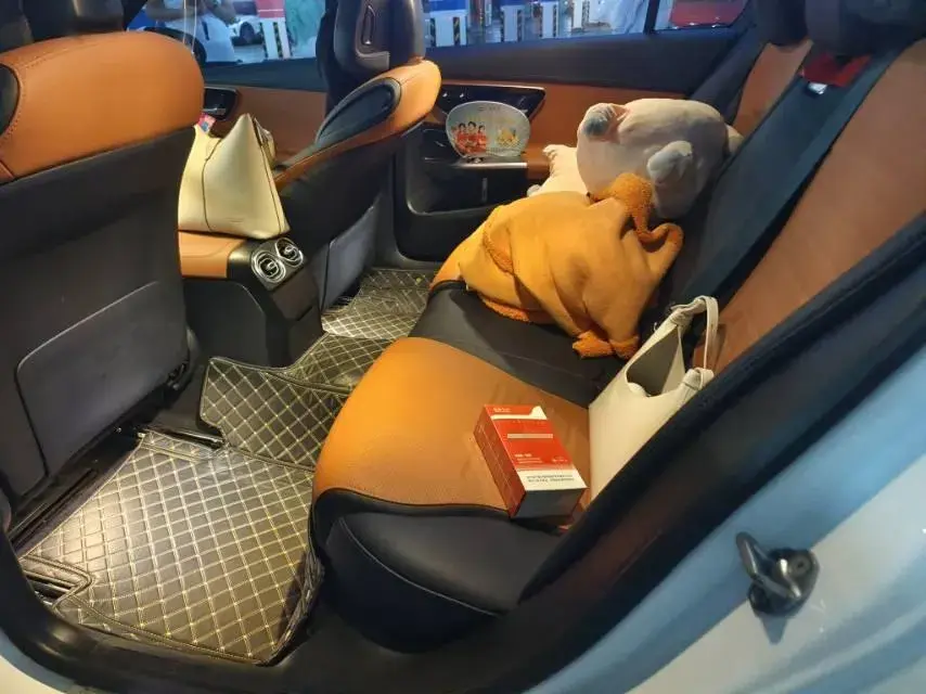 2023 MERCEDES-BENZ C thumbnail 4