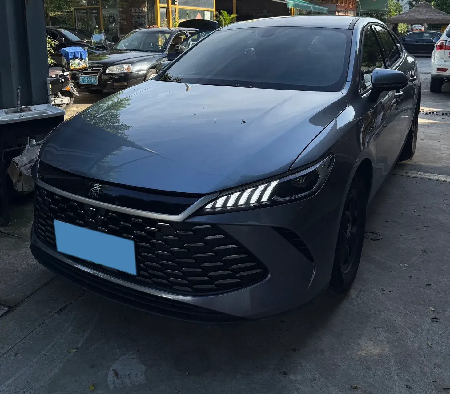 2025 BYD QIN view 1