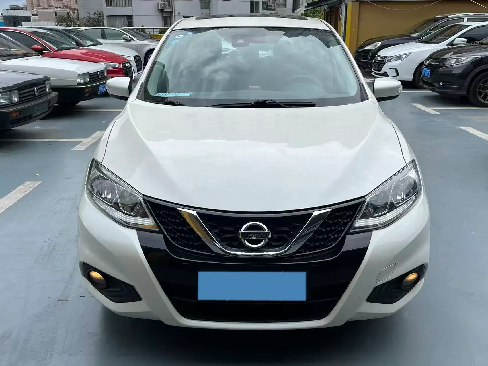 2020 NISSAN TIIDA thumbnail 2